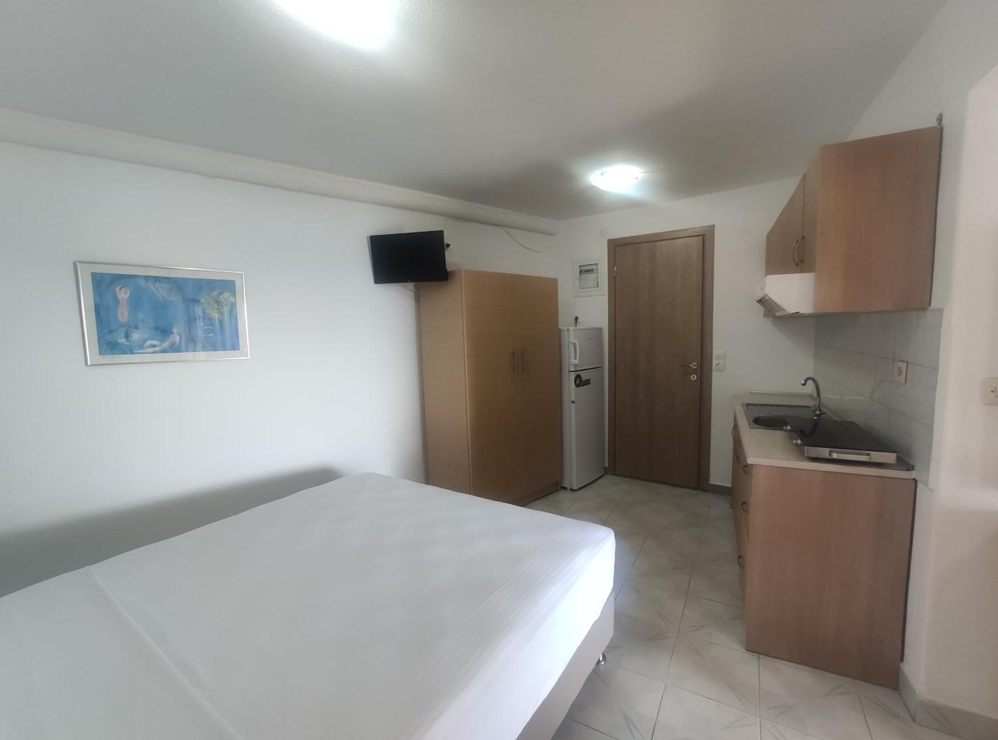 Para Thin Alos Inn Neos Marmaras Luaran gambar